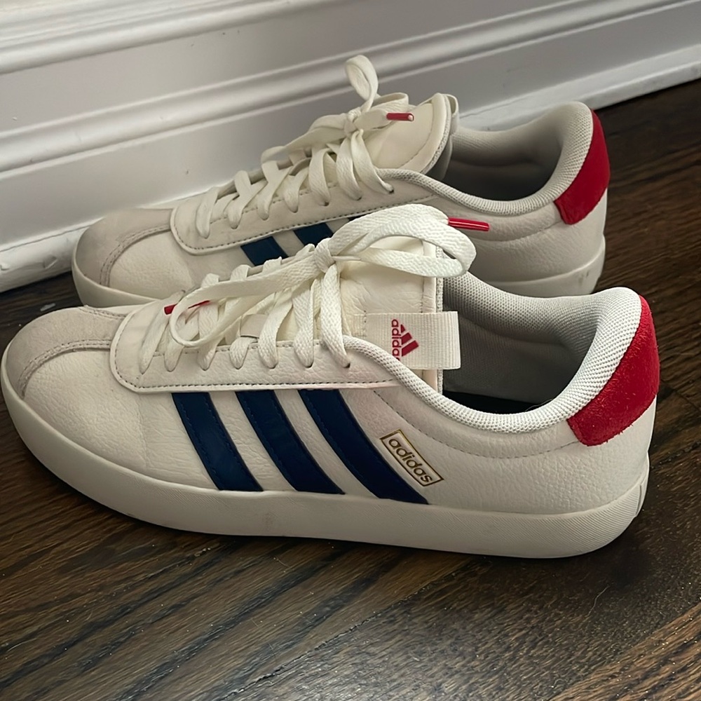Women’s ADIDAS VL COURT 3.0 Sneakers